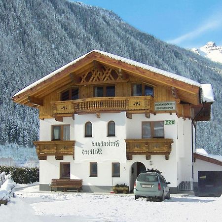 Апартаменты Flat With Sep Entrance On Ground Floor In Neustift Нойштифт-им-Штубайталь Экстерьер фото