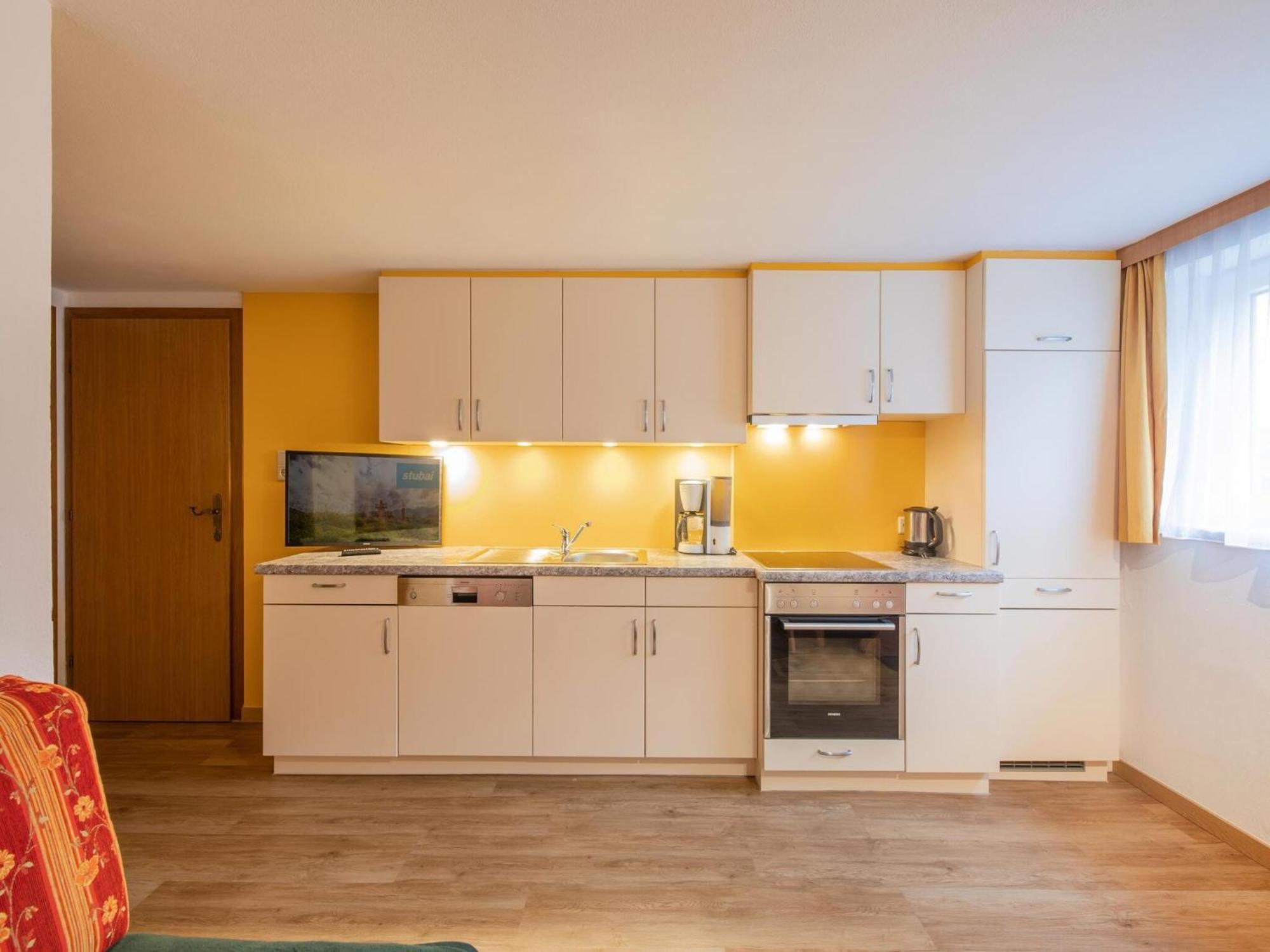 Апартаменты Flat With Sep Entrance On Ground Floor In Neustift Нойштифт-им-Штубайталь Экстерьер фото