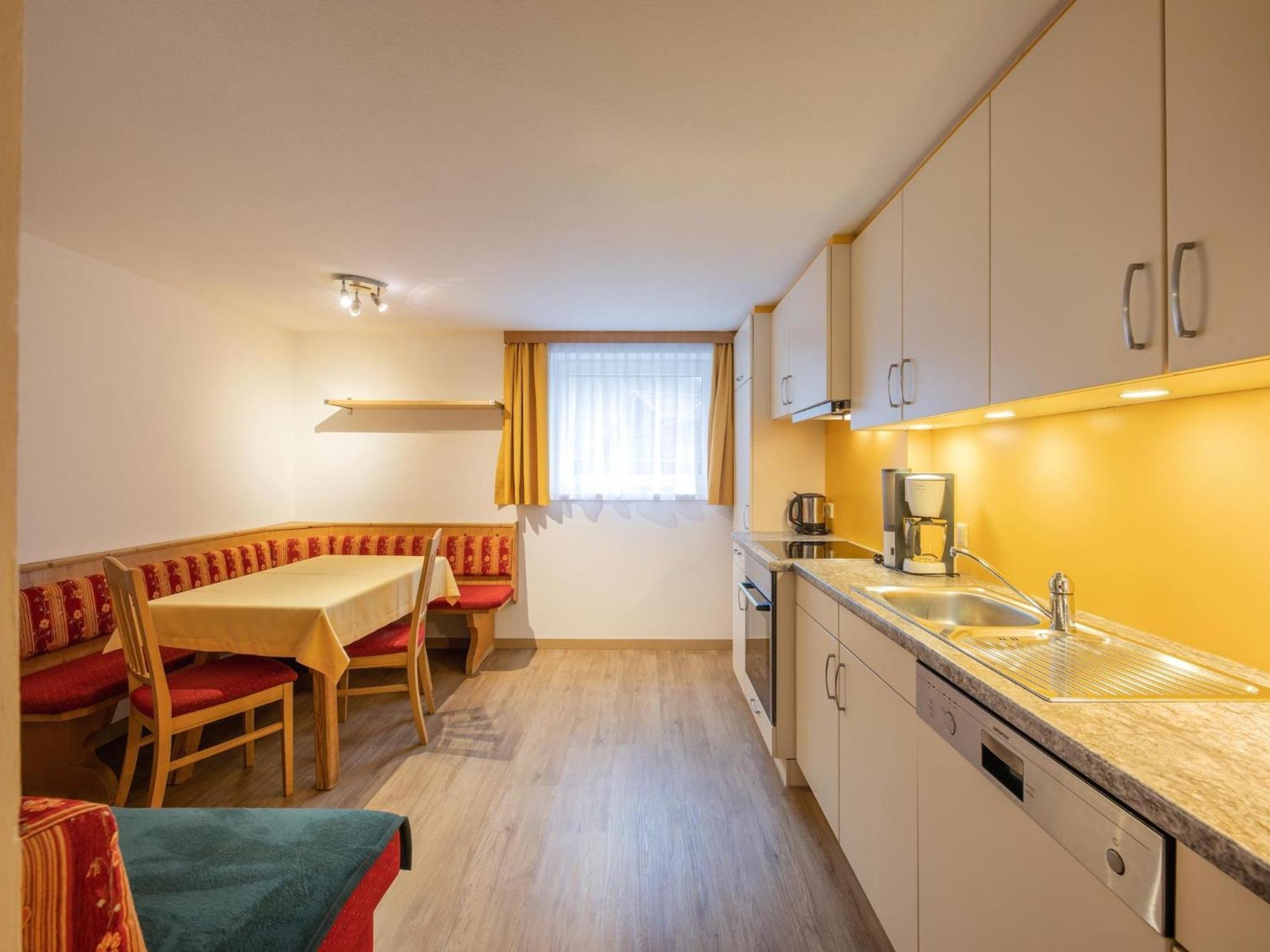 Апартаменты Flat With Sep Entrance On Ground Floor In Neustift Нойштифт-им-Штубайталь Экстерьер фото